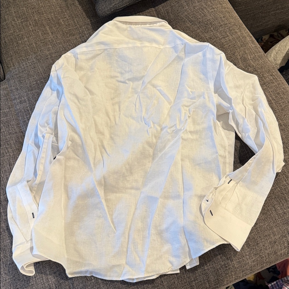 UNTUCKit Men's White Long-Sleeve Line. Dress Shirt - Spread Collar - Picture 3 of 4